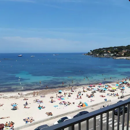 Appartamento Antibes: A Nest Perched On The Sea! Esterno foto